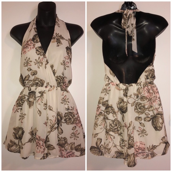 🆕 NWT Cream Floral Halter Romper - Picture 2 of 3
